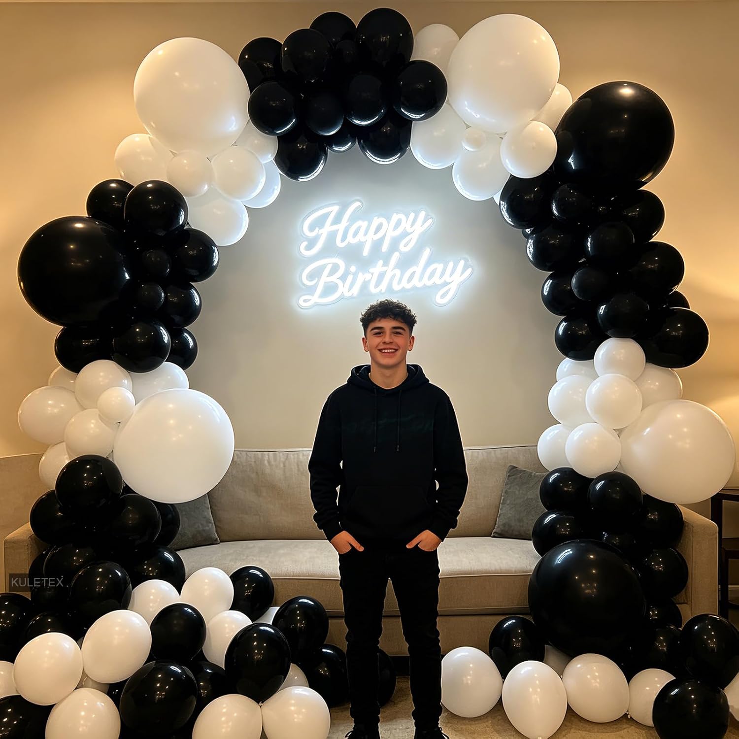 136 Pcs Black & White Latex Ba - Event Launch Party review and price